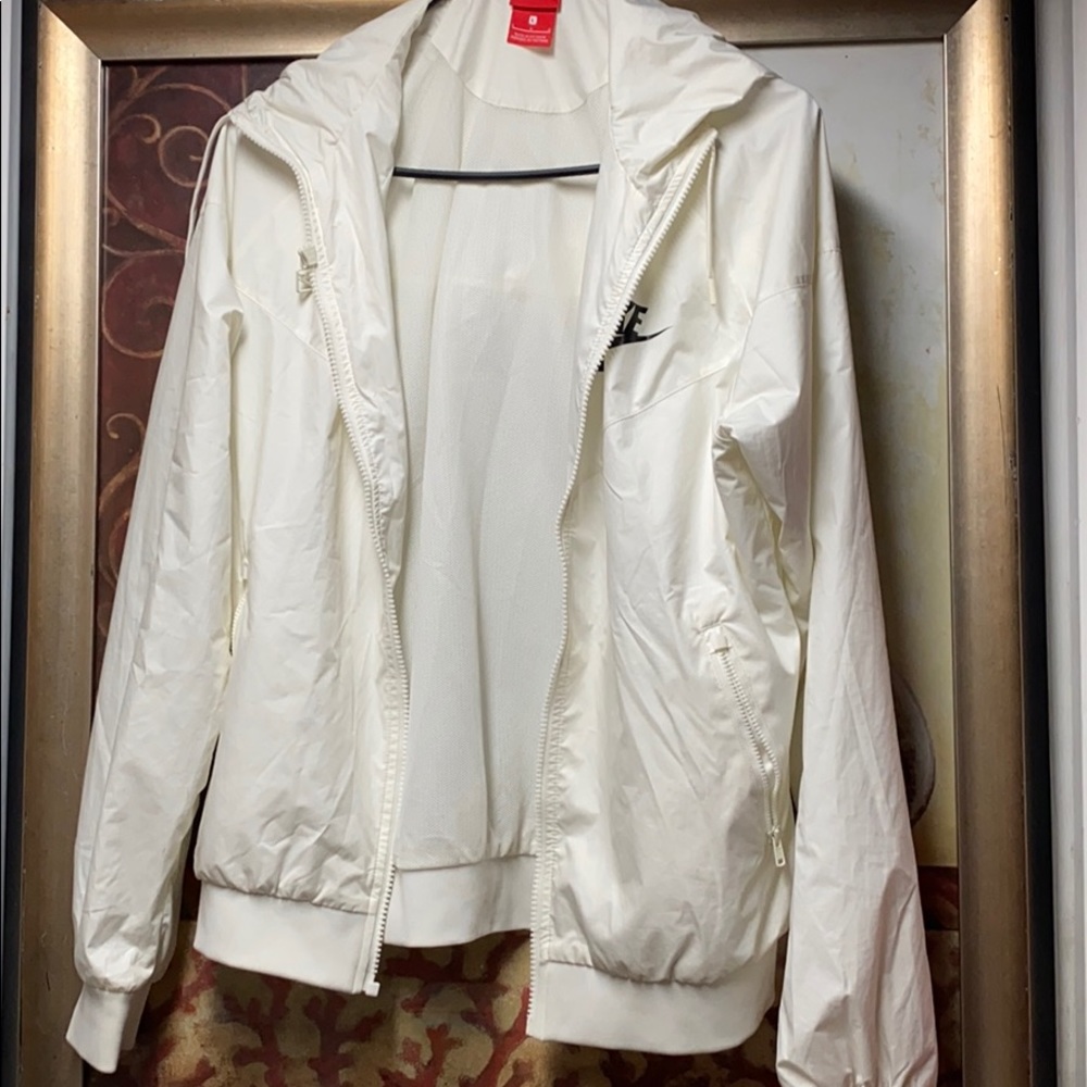 Nike wind breaker